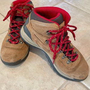 Columbia Newton Ridge Waterproof Hiking Boots